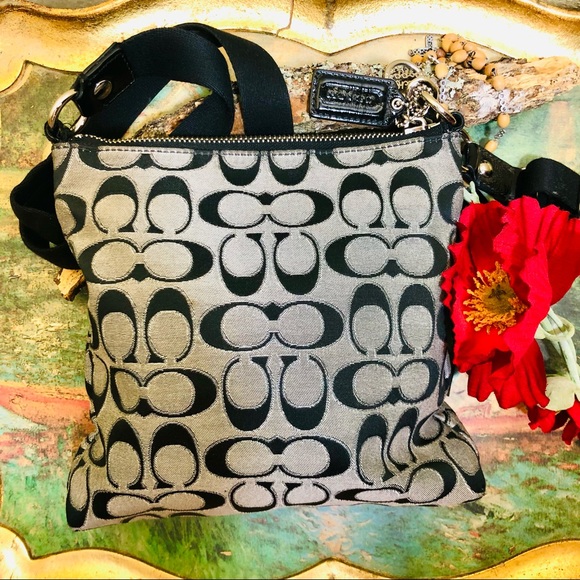 Coach Poppy Crossbody Handbag - Picture 10 of 10